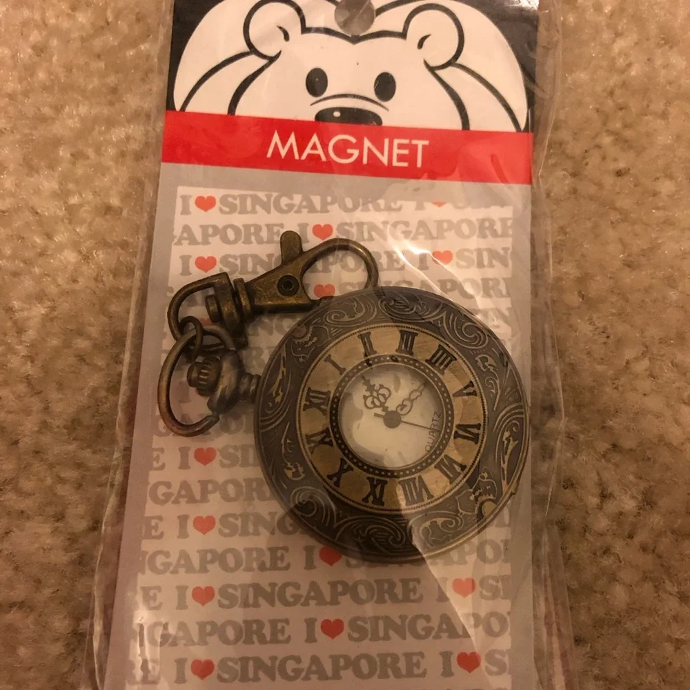 Singapore souvenirs pocket watch keychain vintage pocket watch
